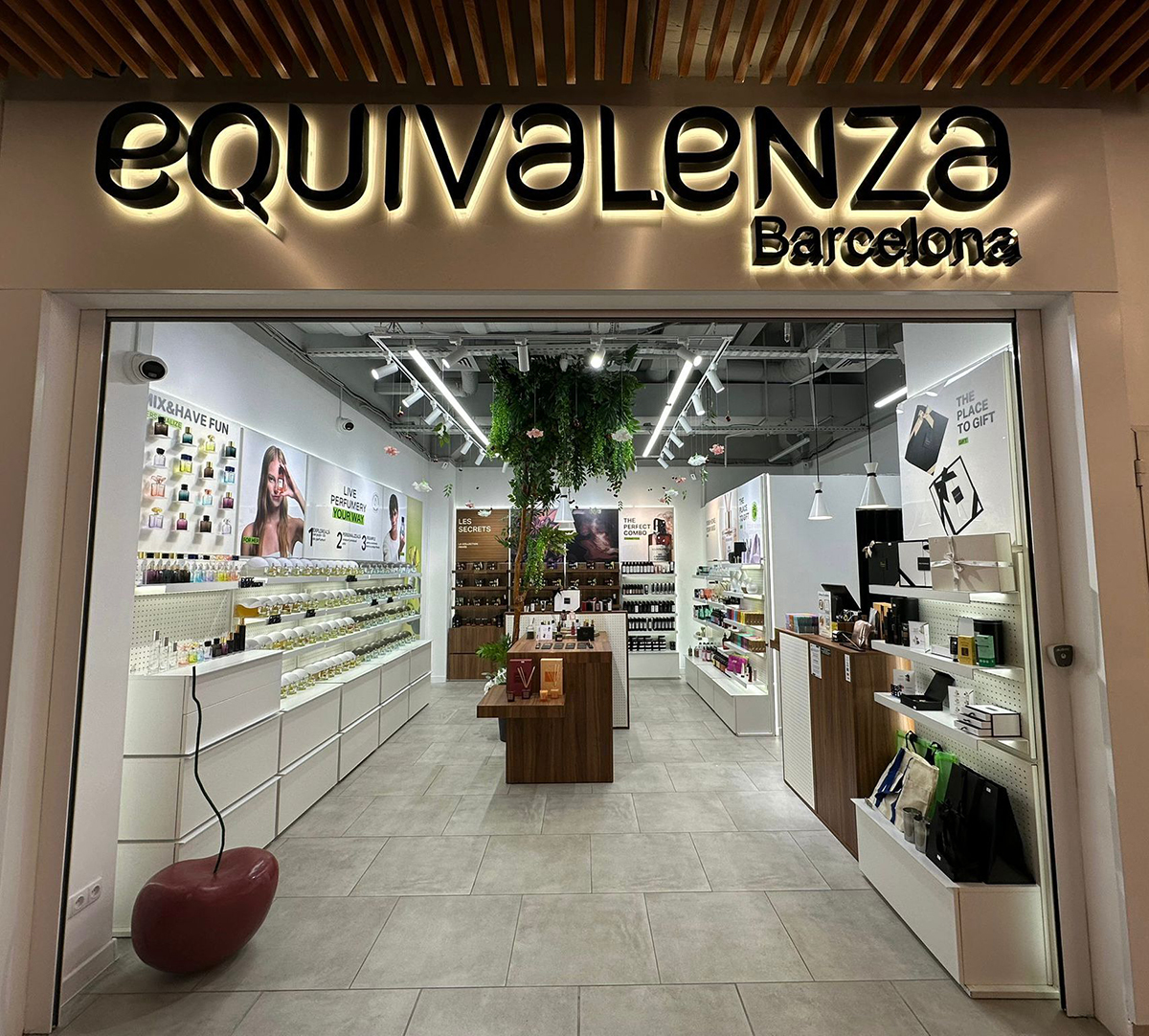 Магазин Equivalenza Zity Mall